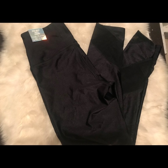 Victoria Secret PINK Ultimate Leggings NWT - Picture 1 of 2
